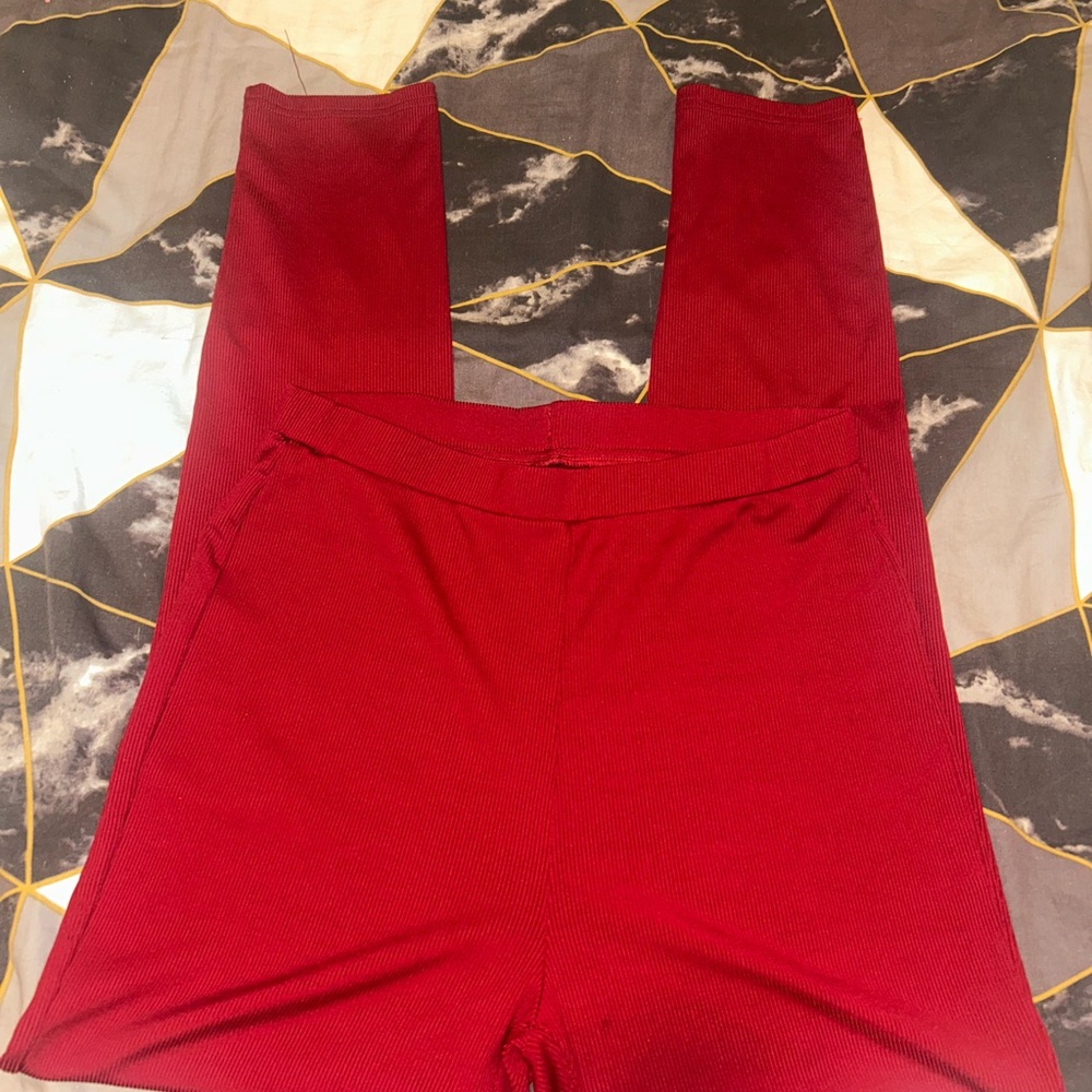 SHEIN Vibrant Red Leggings